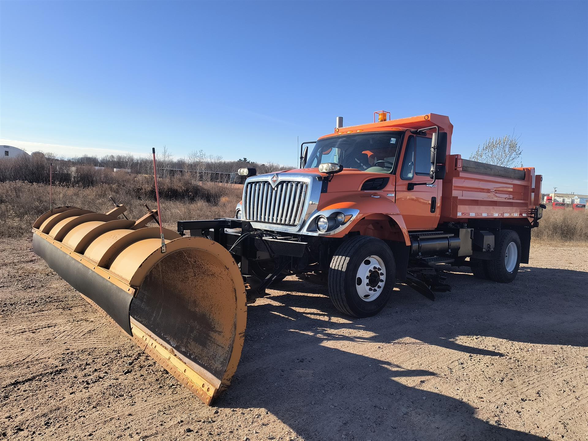PLOW Drop Pierce S -Gold- We manufactured a stock #Freightliner BX
