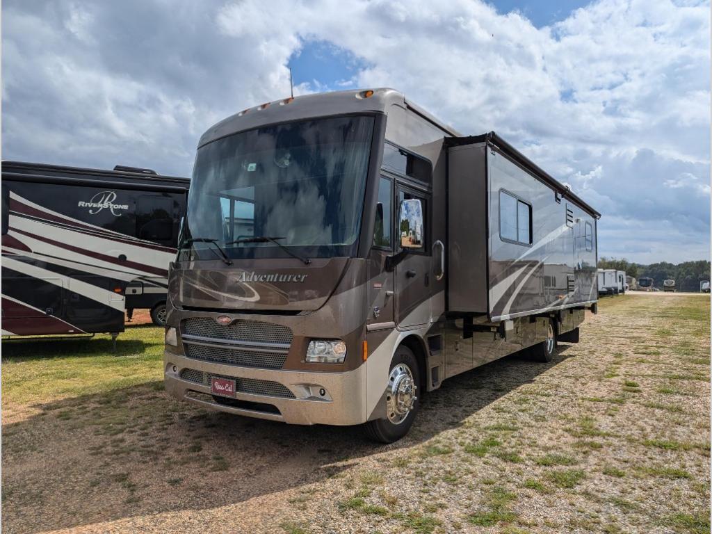 2012 Winnebago Adventurer 37F in cleveland GA