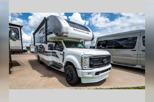 2026 Thor Motor Coach Magnitude GRAND 4x4 S29 in o'fallon MO