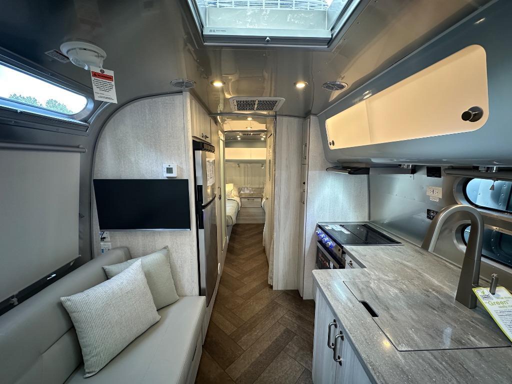 2026 Airstream International 25FB Twin Hatch with Solar and Lithium in monroe NC