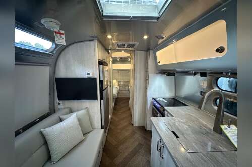 2026 Airstream International 25FB Twin Hatch with Solar and Lithium in monroe NC