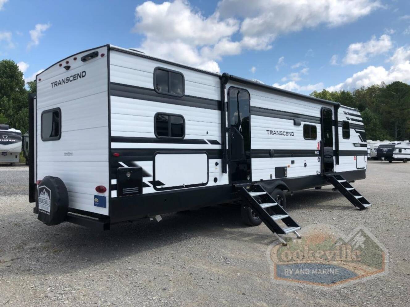 A photo of this 2026 Grand Design Transcend 325BHT