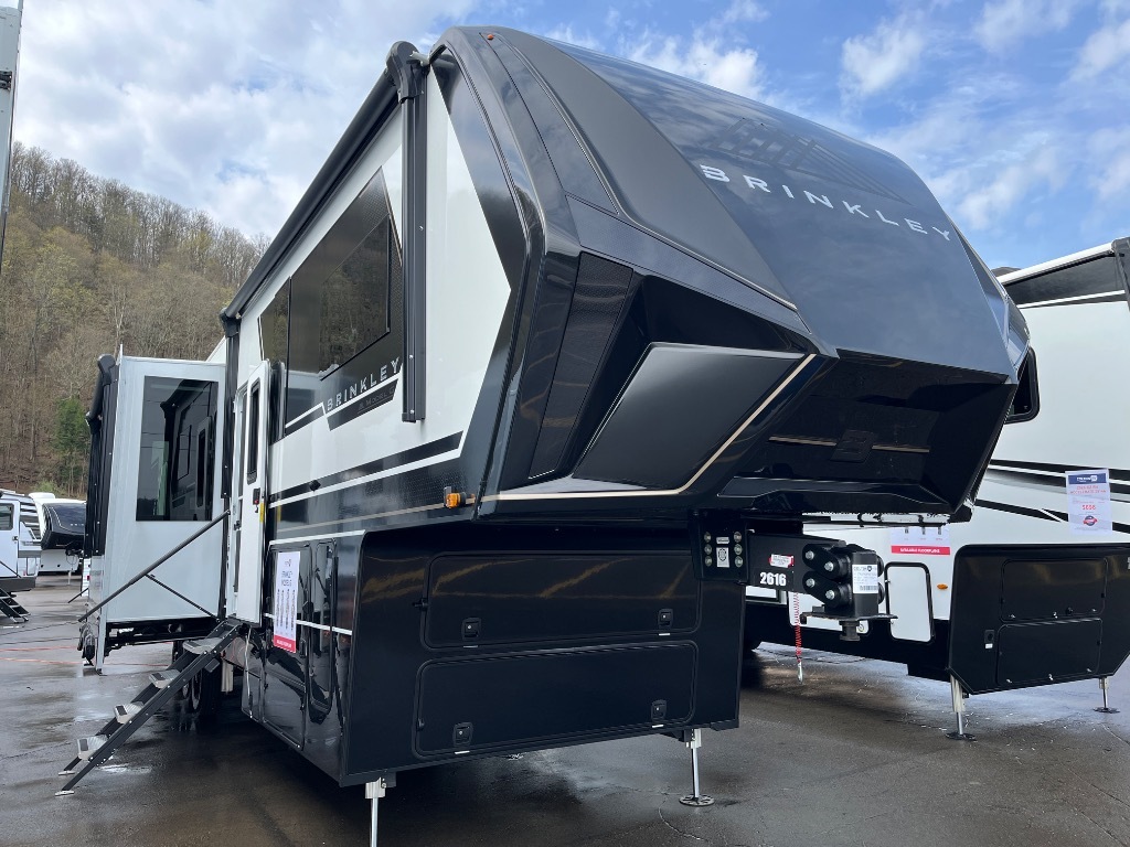 2026 Brinkley Model G 4100 Fifth Wheel Toy Hauler RV