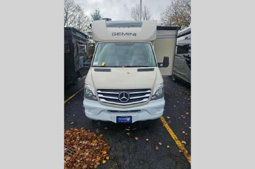 2019 Thor Motor Coach Gemini 24TF in orchard park NY
