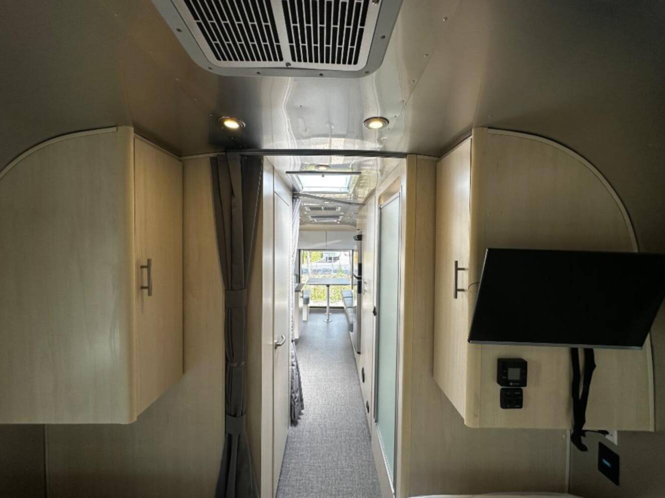 A photo of this 2026 Airstream Flying Cloud Twin Hatch with Lithium and Solar 27FB Twi