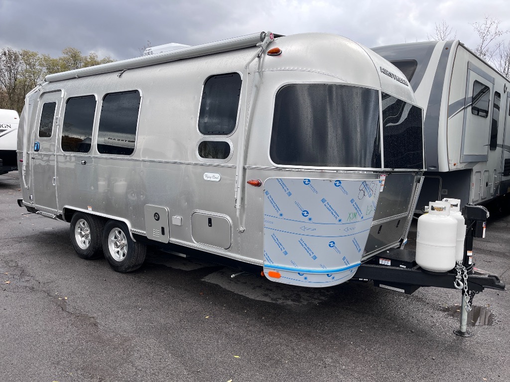 2026 Airstream Flying Cloud 23FB Twin in orchard park NY