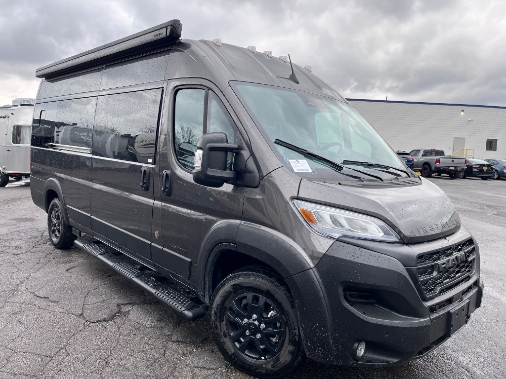 2026 Airstream Rangeline Touring Coach BASE in orchard park NY