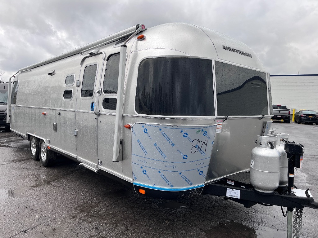 2026 Airstream Classic 30RB in orchard park NY