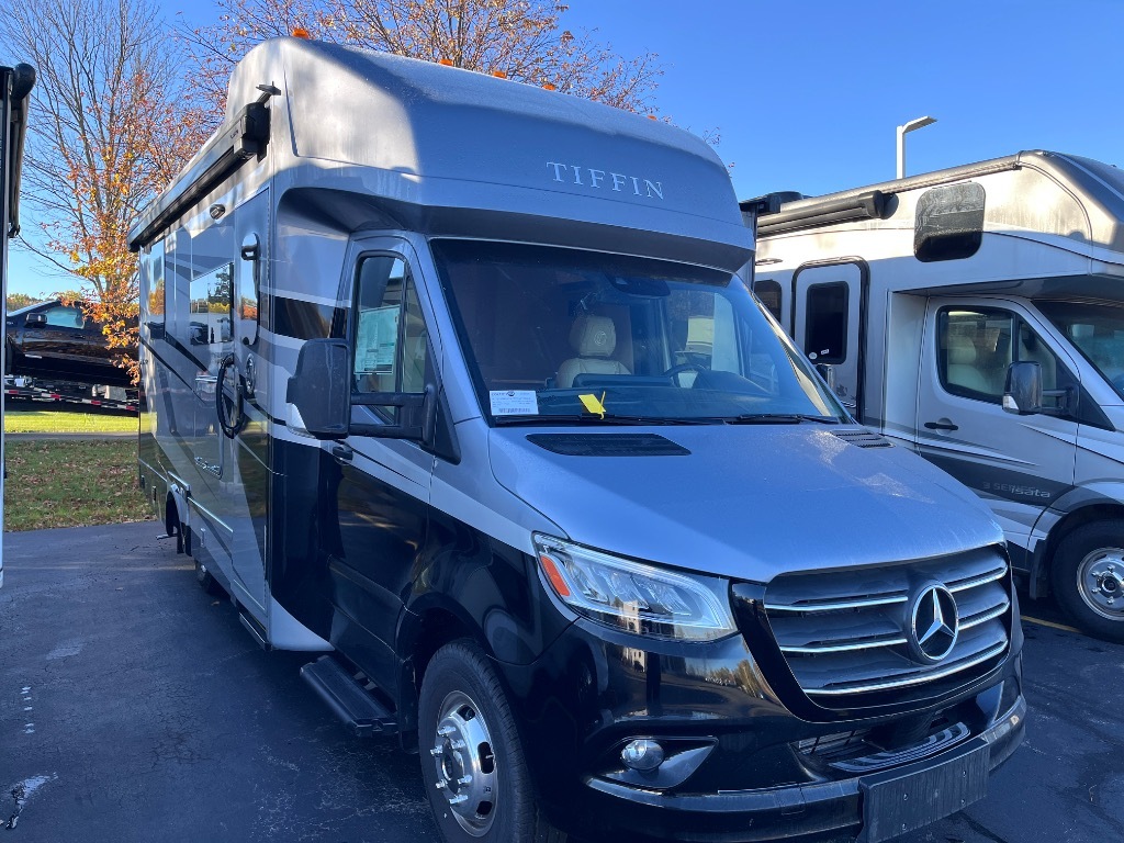 2026 Tiffin Motorhomes Wayfarer 25 XPW in orchard park NY