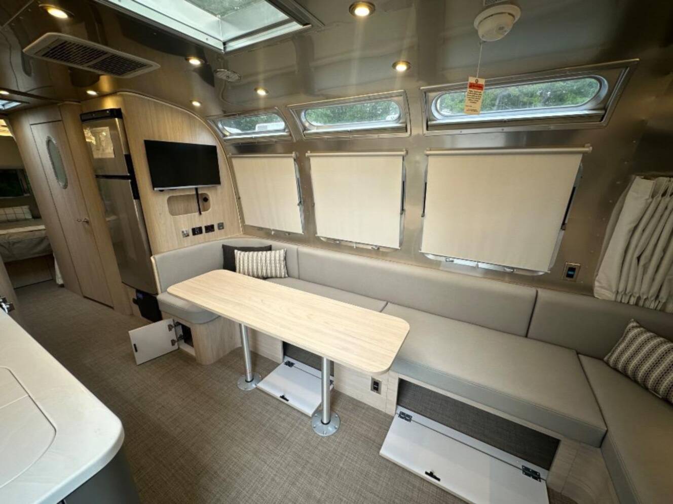 A photo of this 2026 Airstream Globetrotter 30RB with Solar and Lithium
