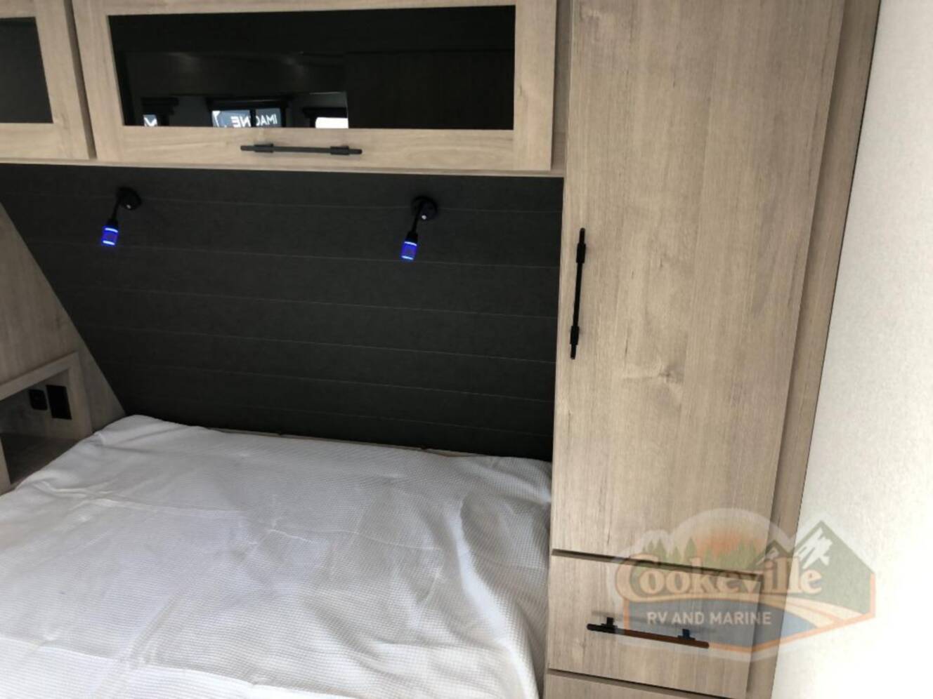 A photo of this 2026 Grand Design Imagine 2800BH