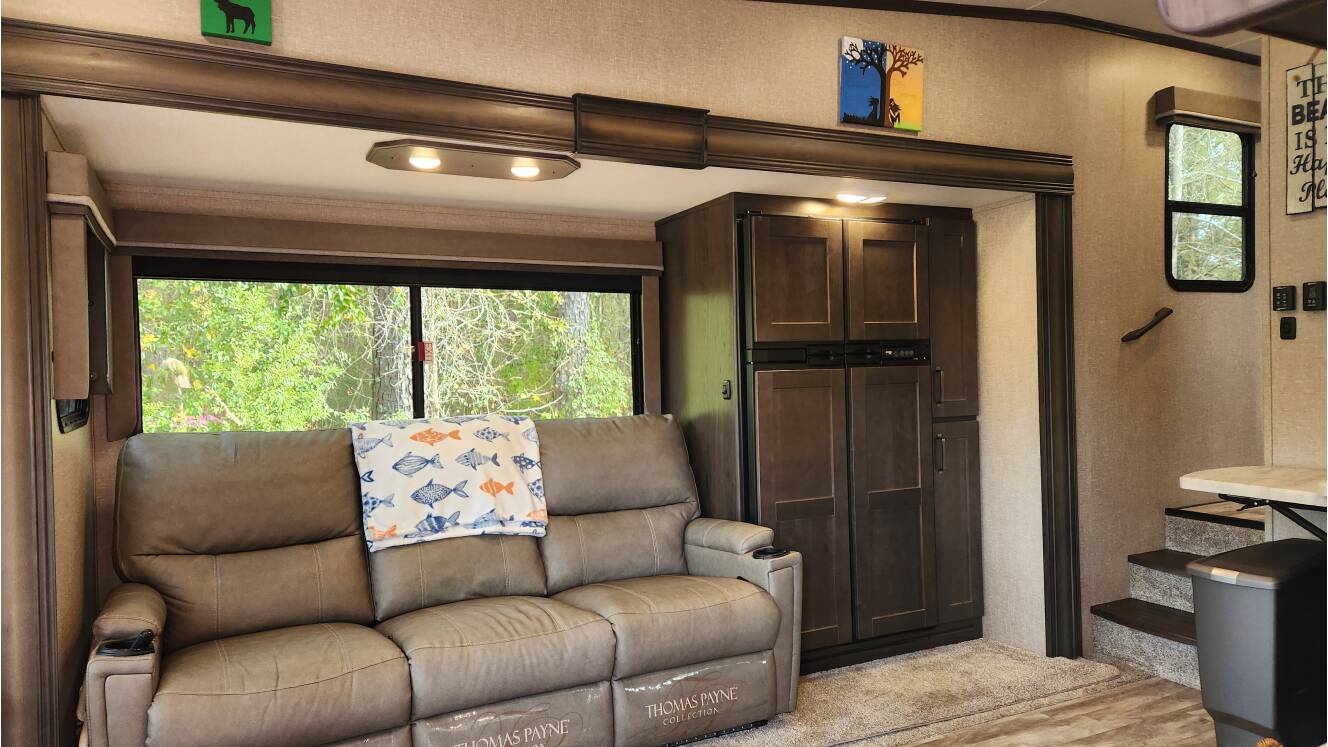 A photo of this 2021 Grand Design REFLECTION 150 SERIES 260RD