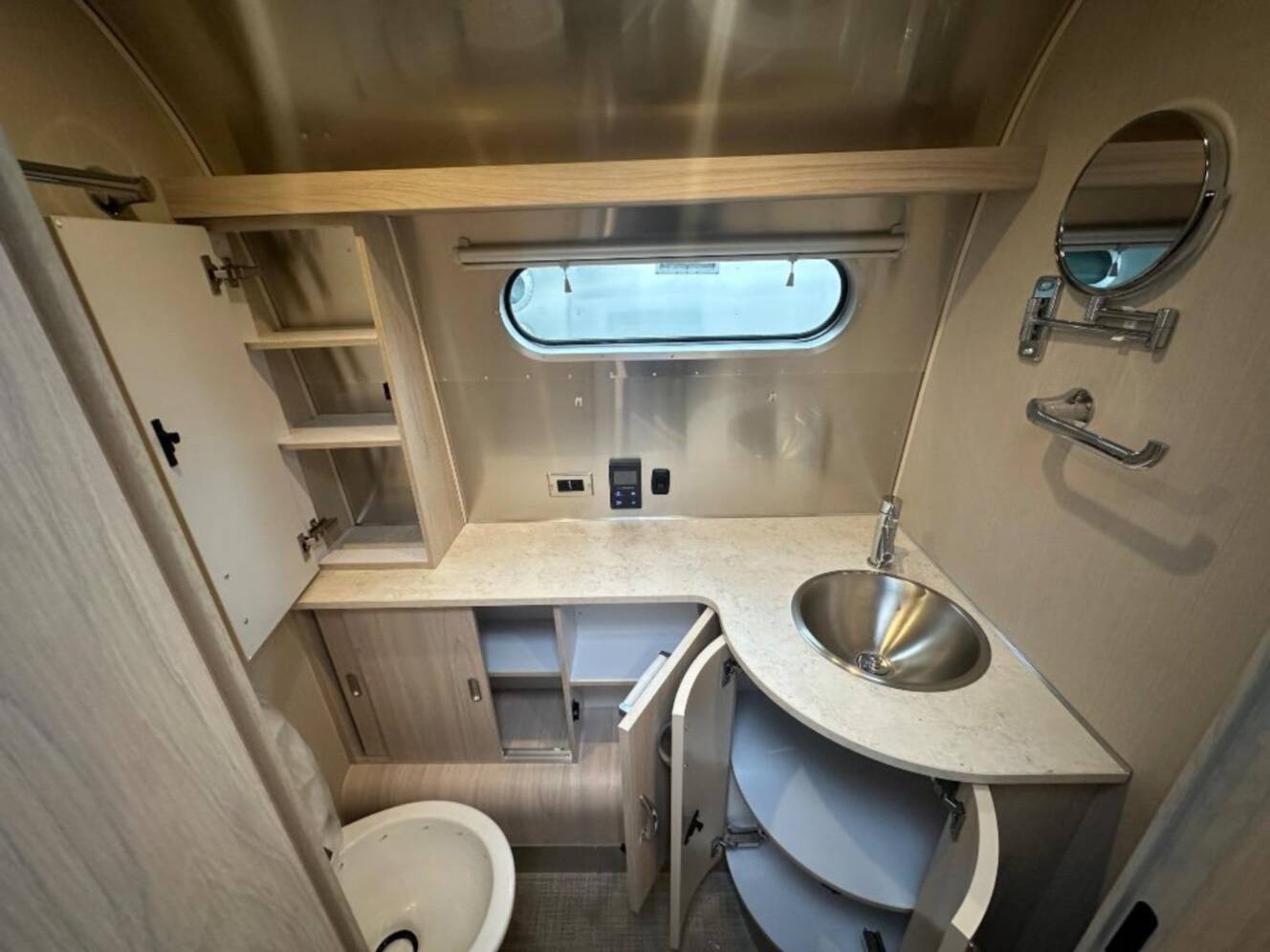 A photo of this 2026 Airstream Globetrotter 30RB with Solar and Lithium