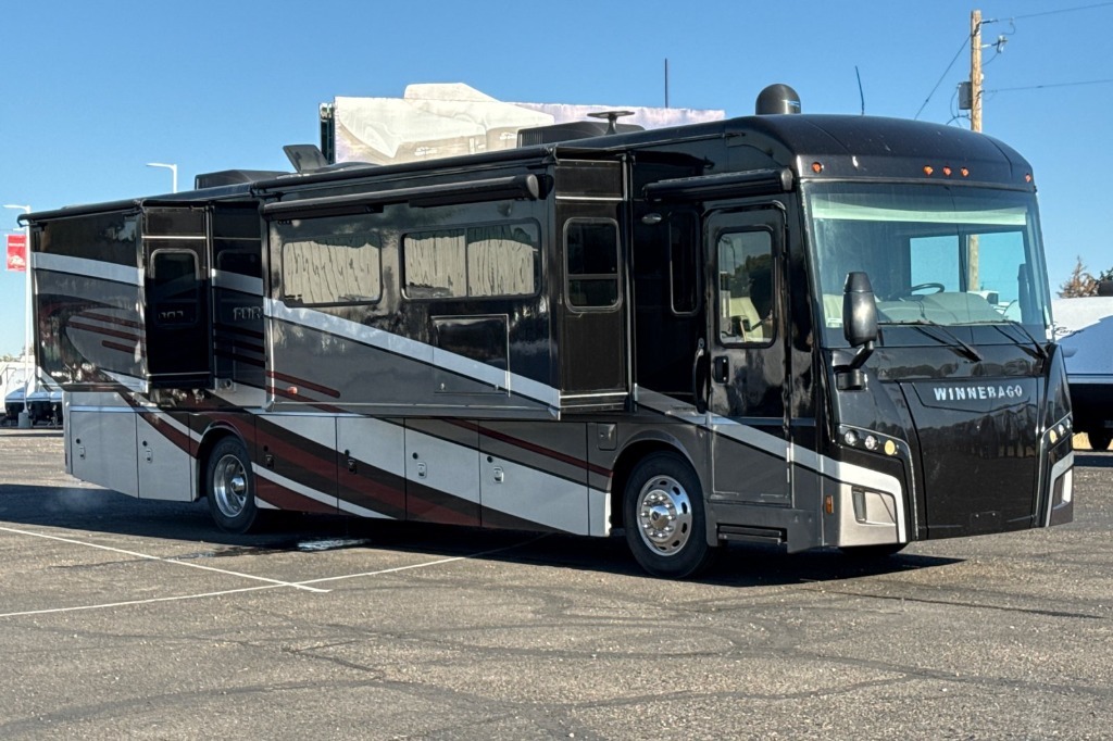 2019 Winnebago Forza 36G Class A Diesel Motorhome - Diesel Pusher RV