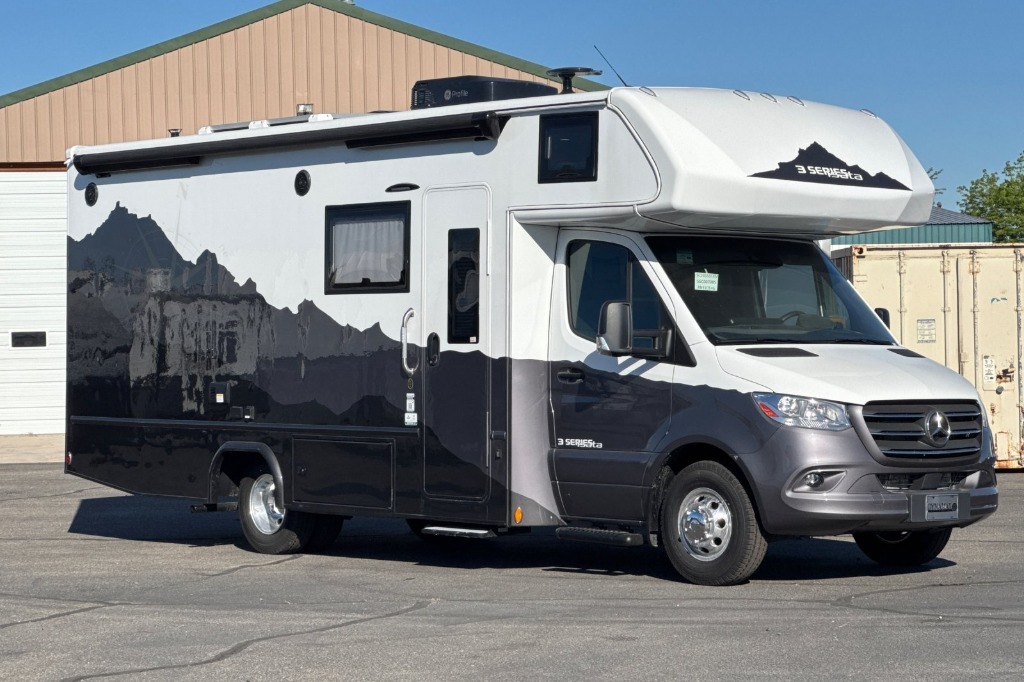 2026 Dynamax ISATA 3 SERIES 24SSSFXM in boise ID