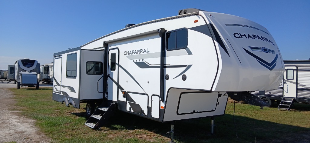 2024 Coachmen Rv Chaparral Lite 284RL in carthage MO
