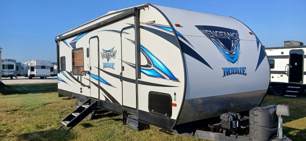 2019 Forest River Rv Vengeance Rogue 25V in carthage MO