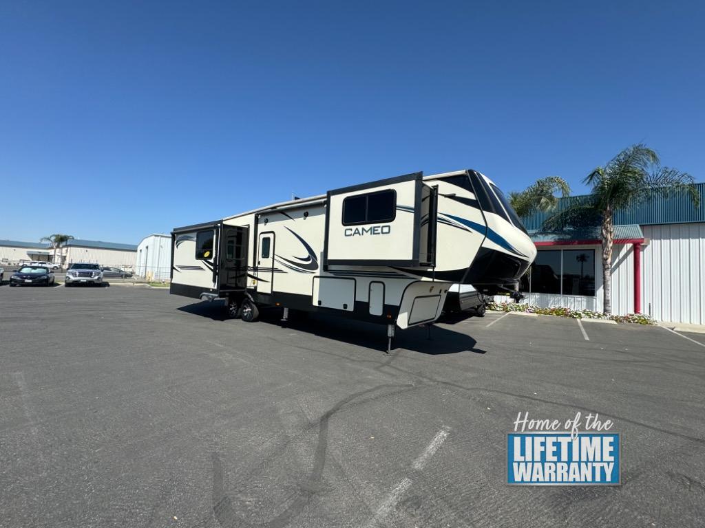 2020 Crossroads Rv Cameo CE3801RK in bakersfield CA