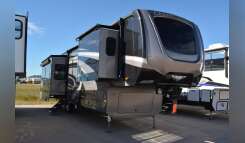 2021 Forest River Rv Cedar Creek Champagne Edition 38EBS RV