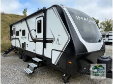 Travel Trailers: An RV Buyer Basics Guide image