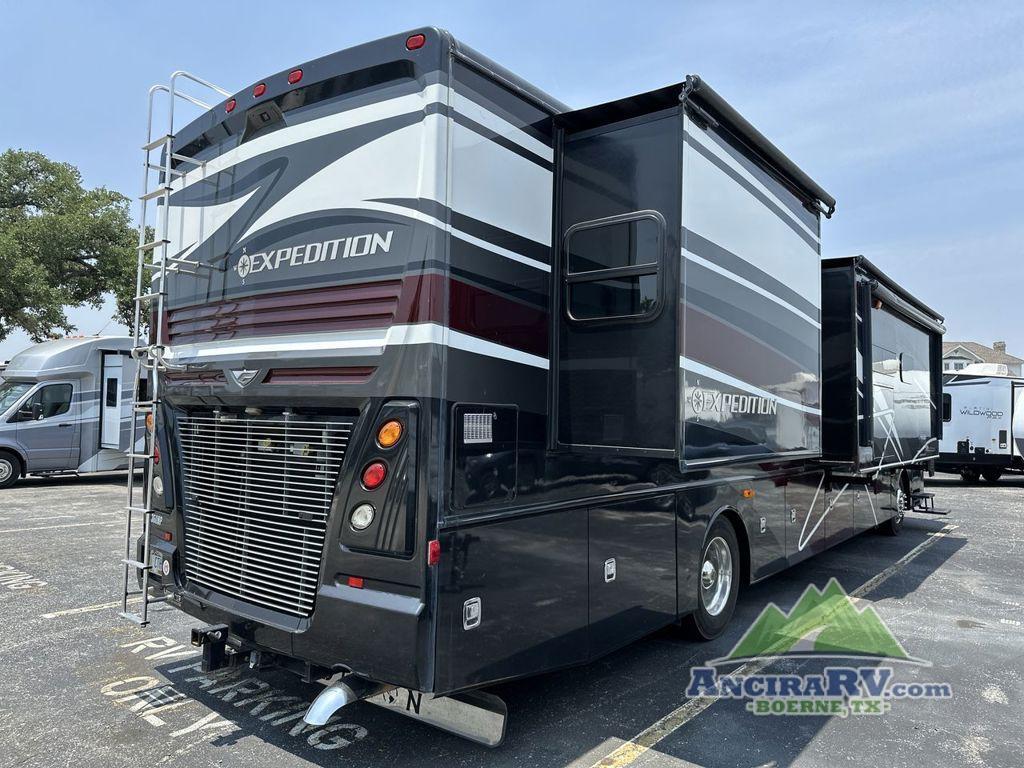 2015 Fleetwood Rv Expedition 40X in boerne TX