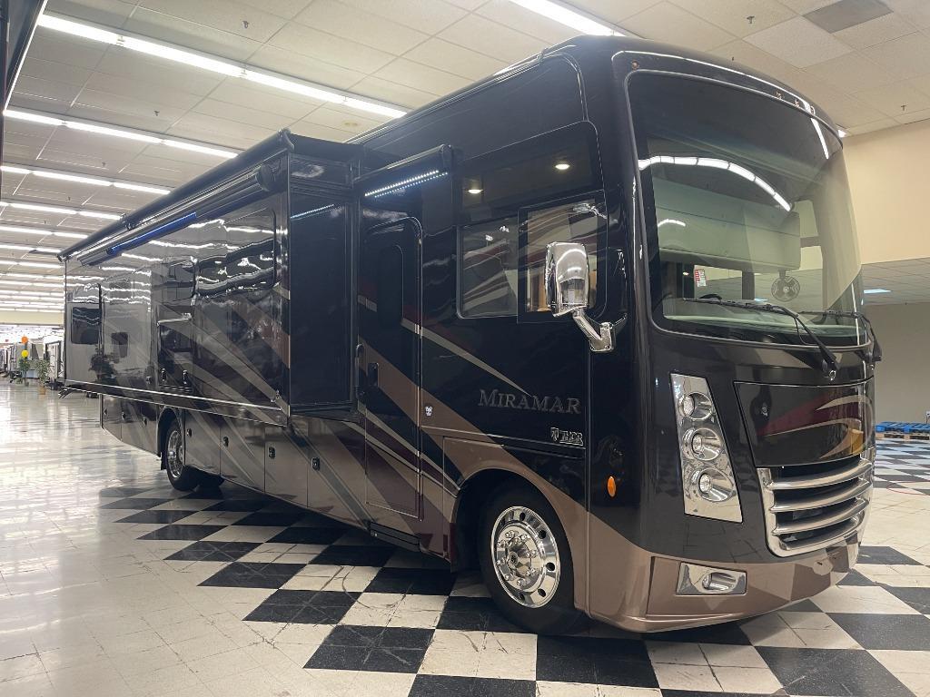 2019 Thor Motor Coach Miramar 35.2 in spokane WA