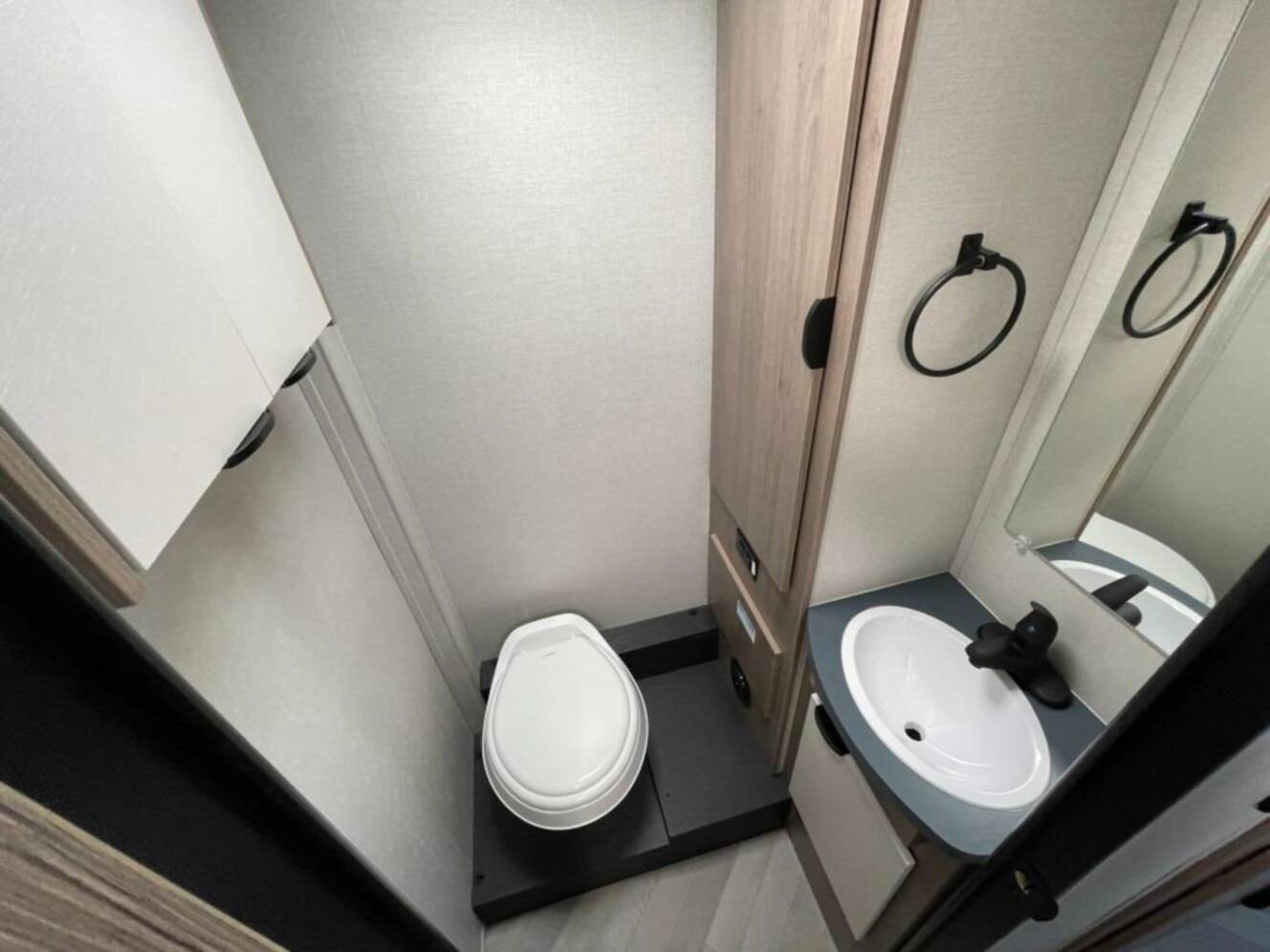 A photo of this 2025 Coachmen Rv Cross Trail EV 20XGTA