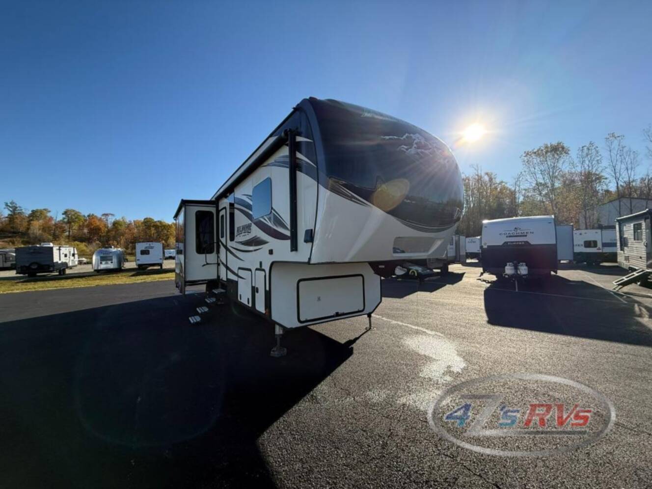 A photo of this 2016 Keystone Rv Alpine 3900RE