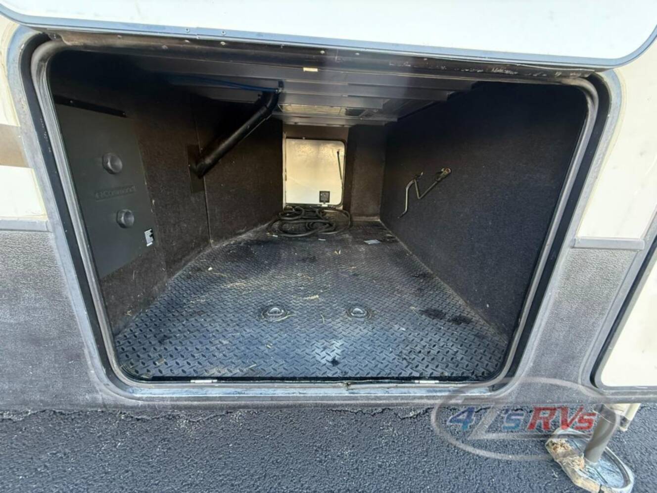 A photo of this 2016 Keystone Rv Alpine 3900RE