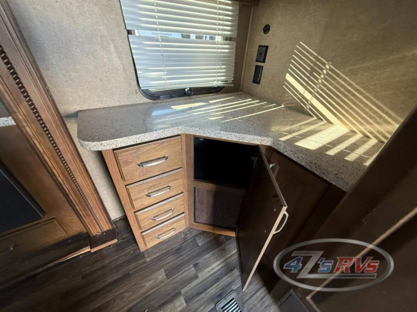A photo of this 2016 Keystone Rv Alpine 3900RE
