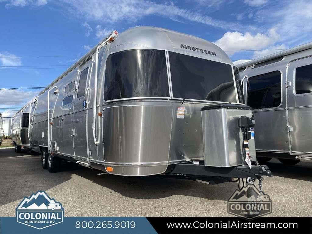 2025 Airstream Flying Cloud 30RBQ Queen in millstone township NJ