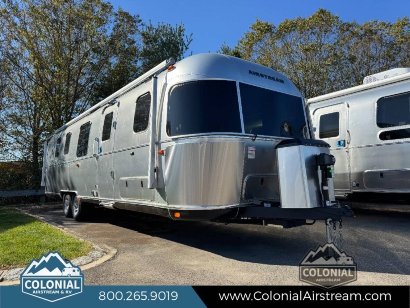 A photo of this 2026 Airstream Classic 33FBT Twin