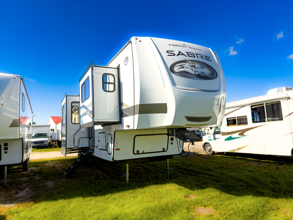 2026 Forest River Rv Sabre 37FLH in dewitt MI