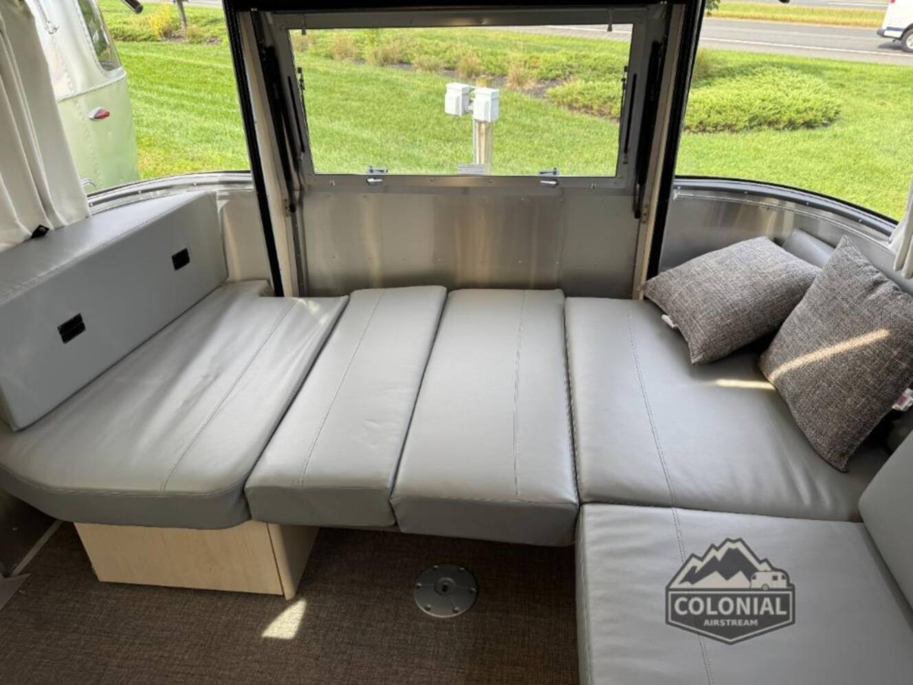 A photo of this 2026 Airstream Flying Cloud 27FBQ Queen Hatch