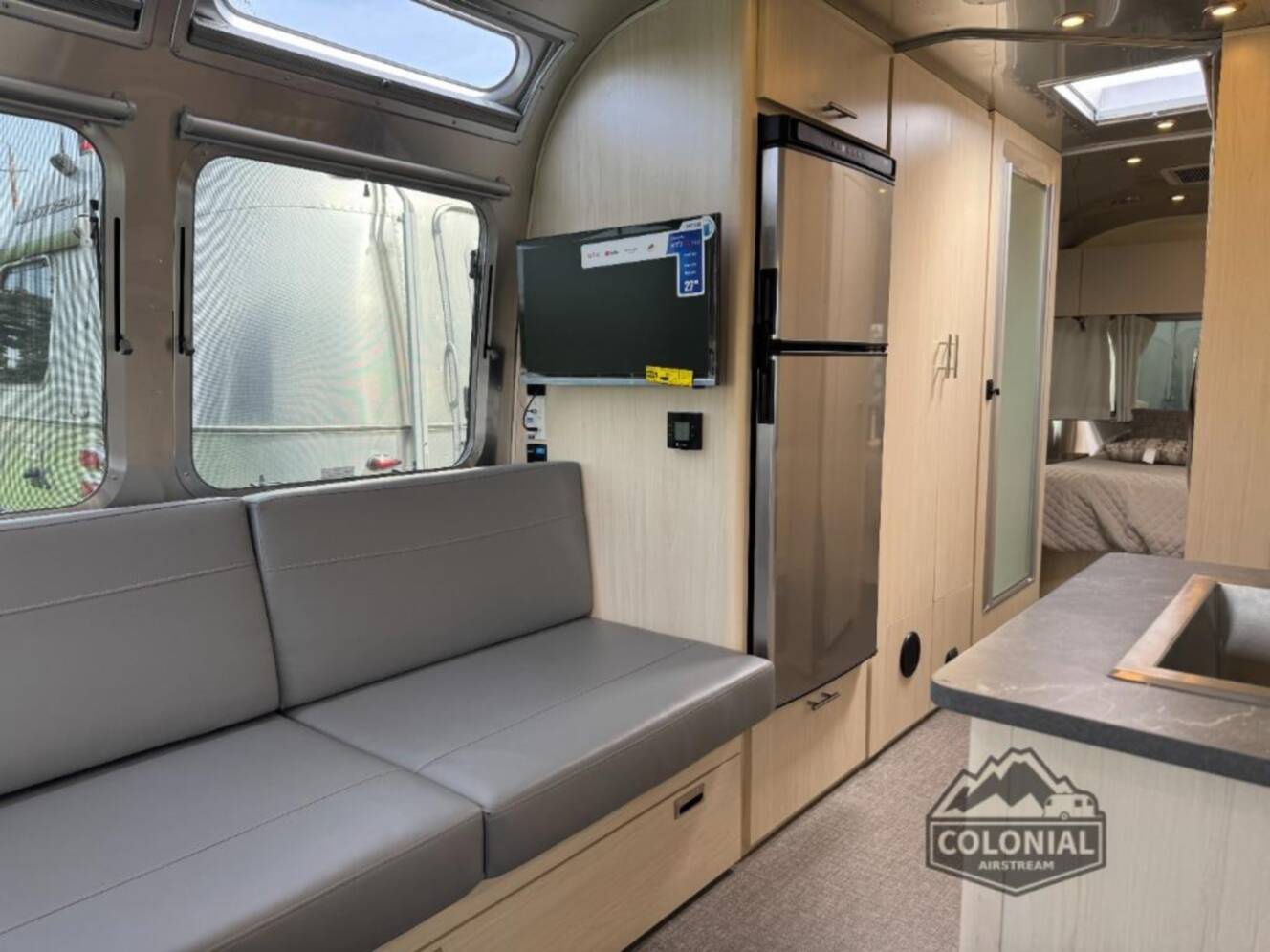 A photo of this 2026 Airstream Flying Cloud 27FBQ Queen Hatch