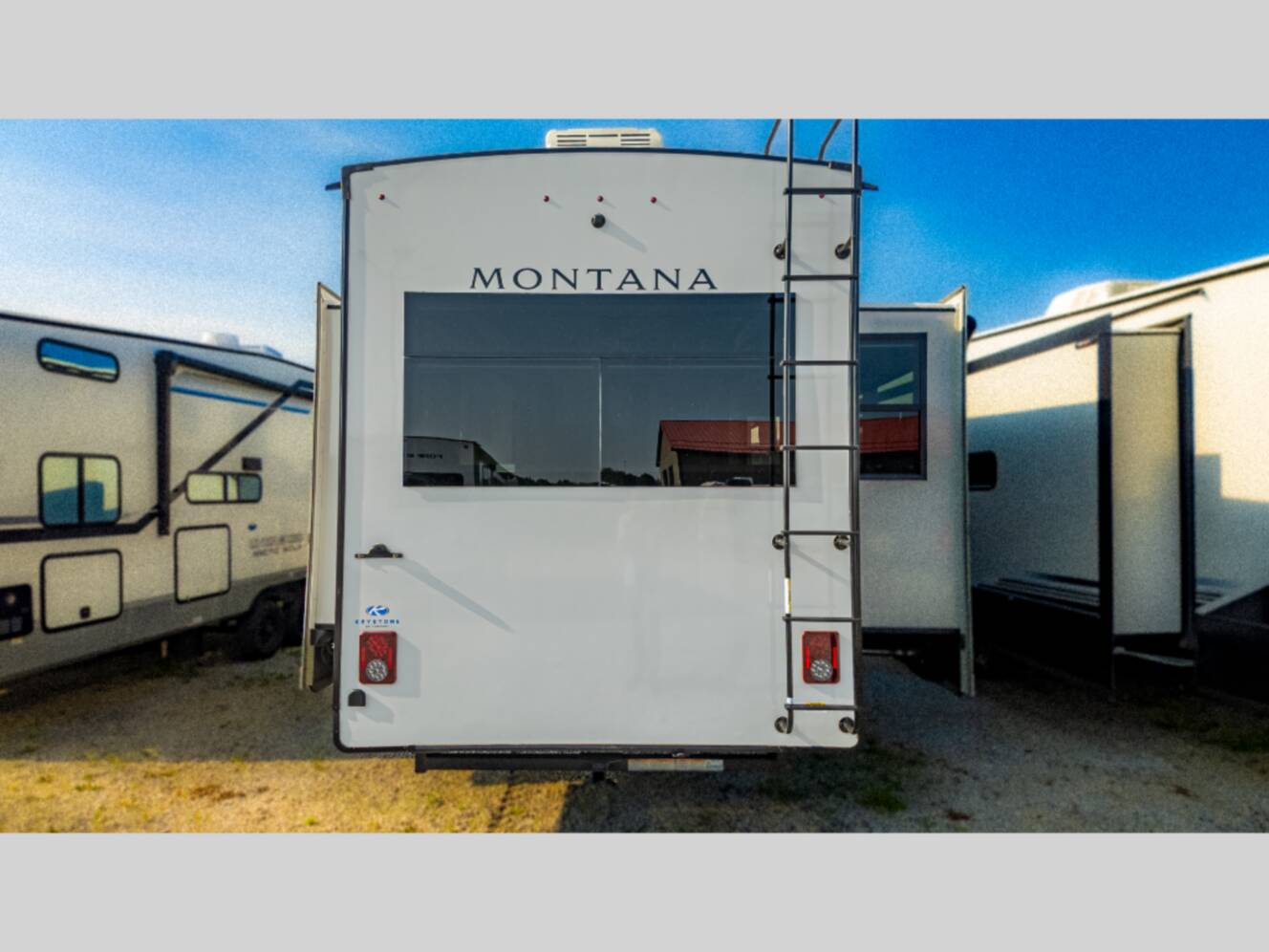 A photo of this 2025 Keystone Rv Montana 3231CK