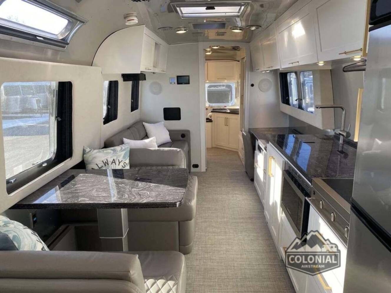 A photo of this 2021 Airstream Classic 33FBQ Queen