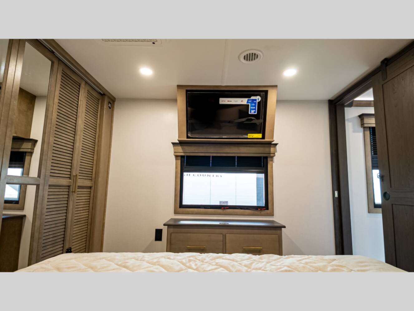 A photo of this 2025 Keystone Rv Montana 3231CK