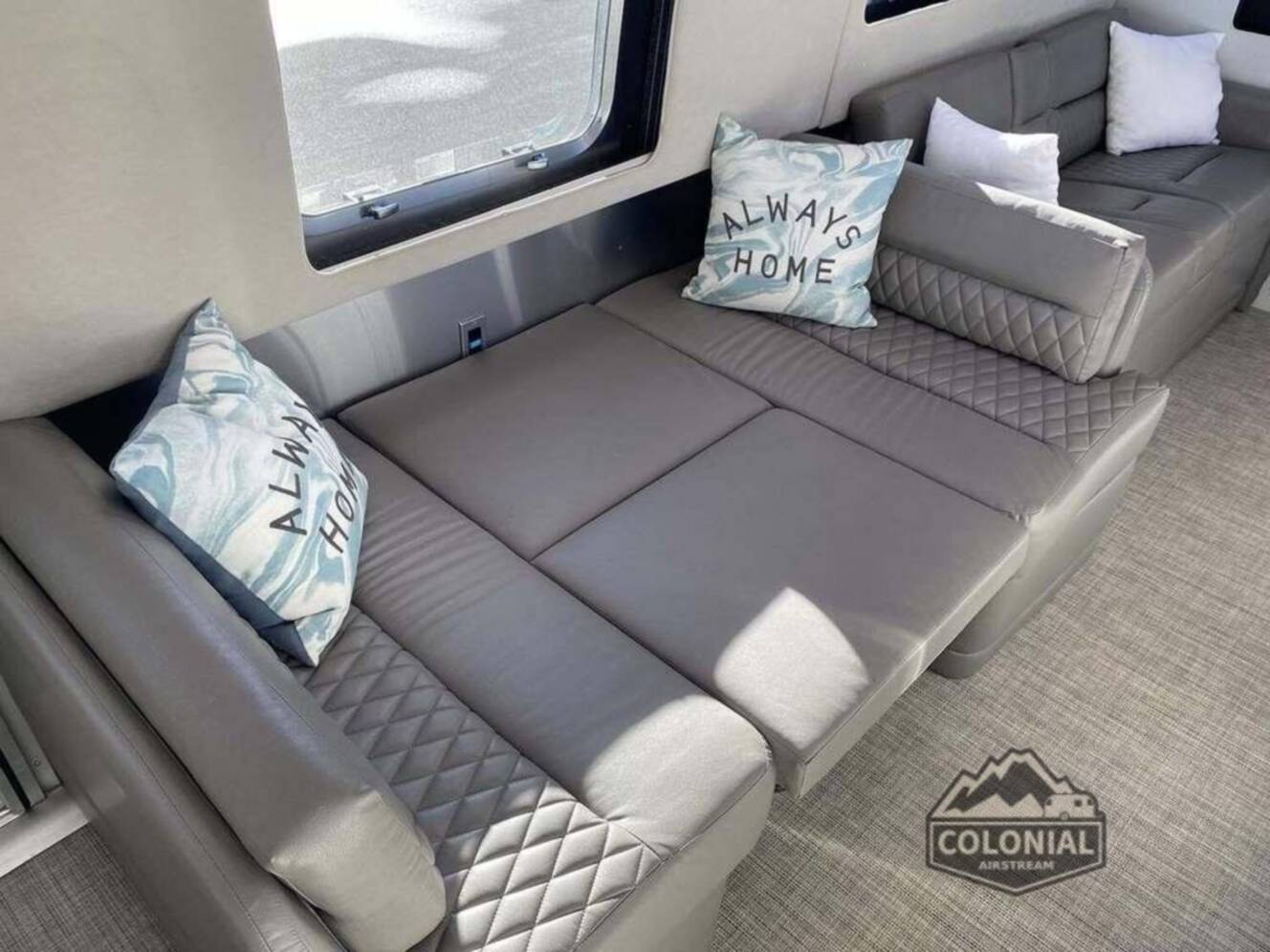 A photo of this 2021 Airstream Classic 33FBQ Queen