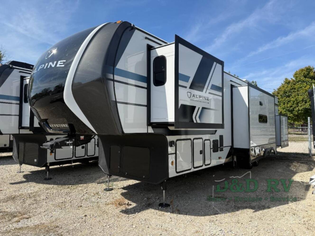 A photo of this 2026 Keystone Rv Alpine Avalanche Edition 390DS