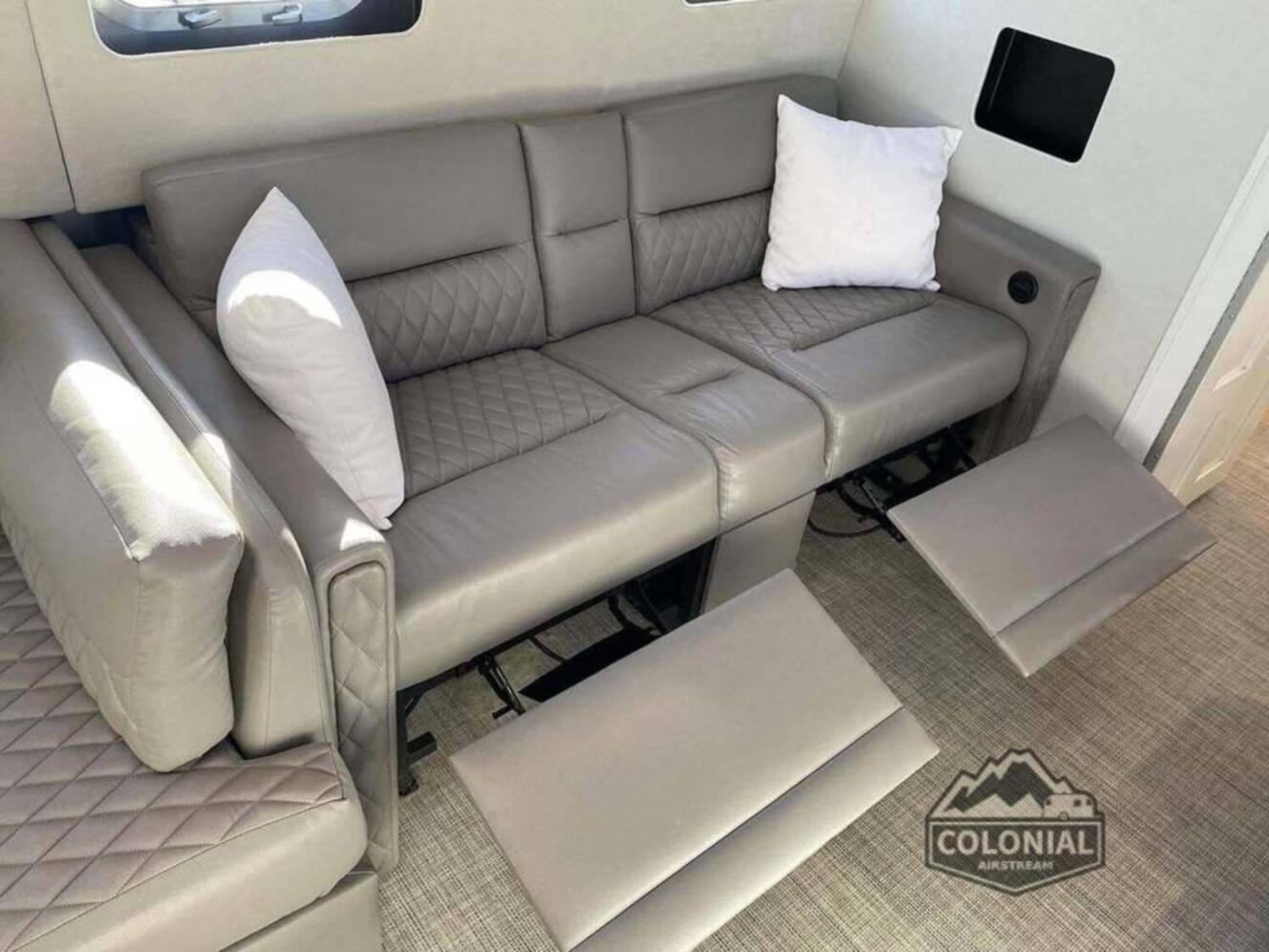 A photo of this 2021 Airstream Classic 33FBQ Queen