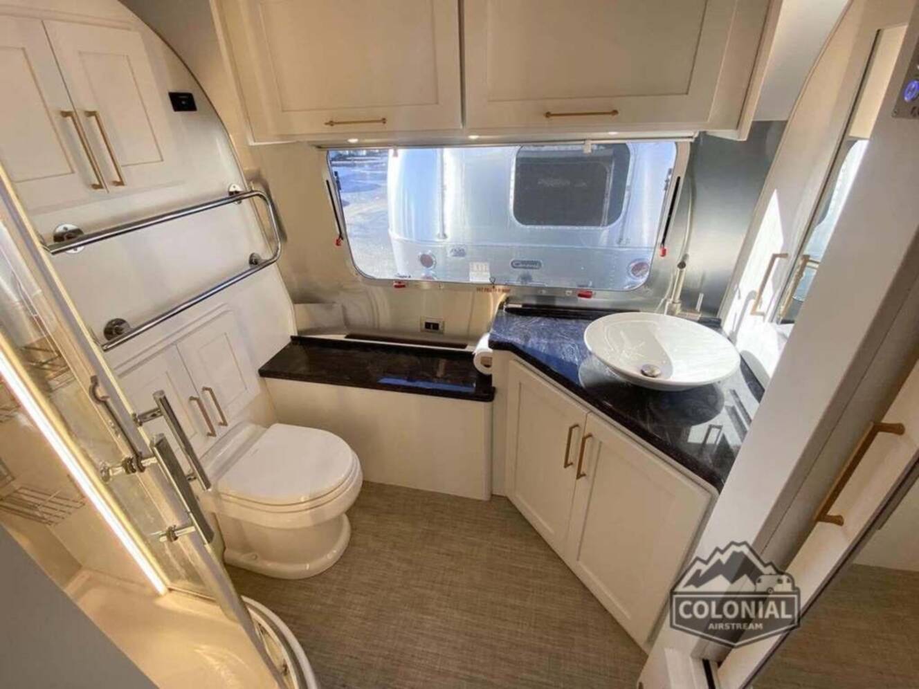 A photo of this 2021 Airstream Classic 33FBQ Queen