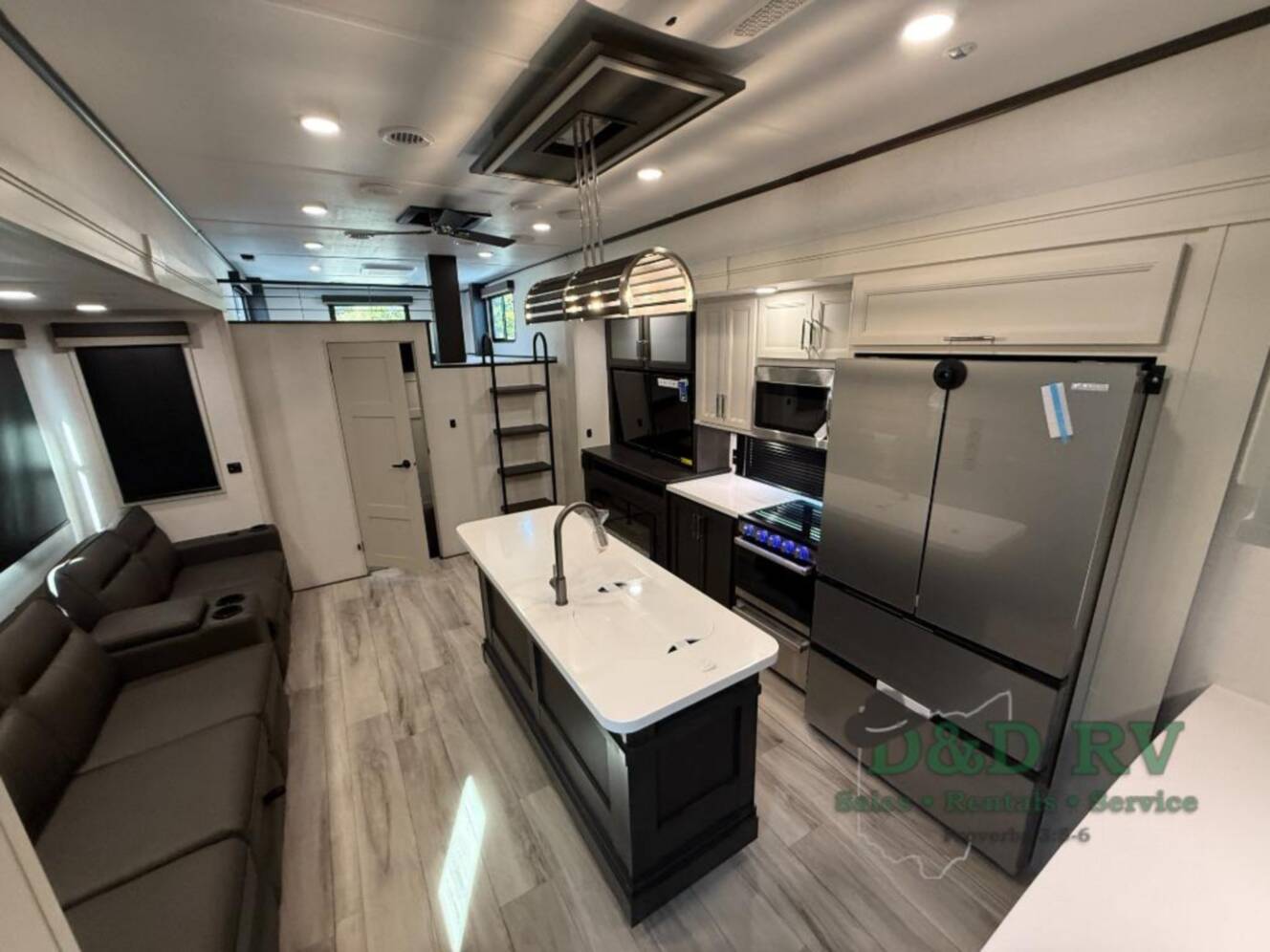 A photo of this 2026 Keystone Rv Alpine Avalanche Edition 390DS