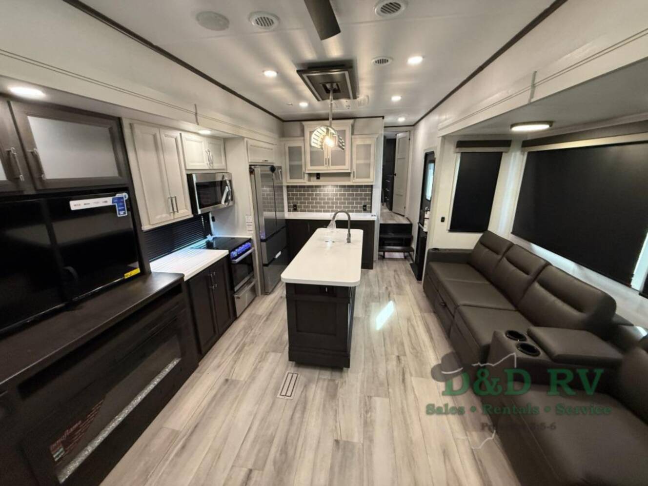 A photo of this 2026 Keystone Rv Alpine Avalanche Edition 390DS