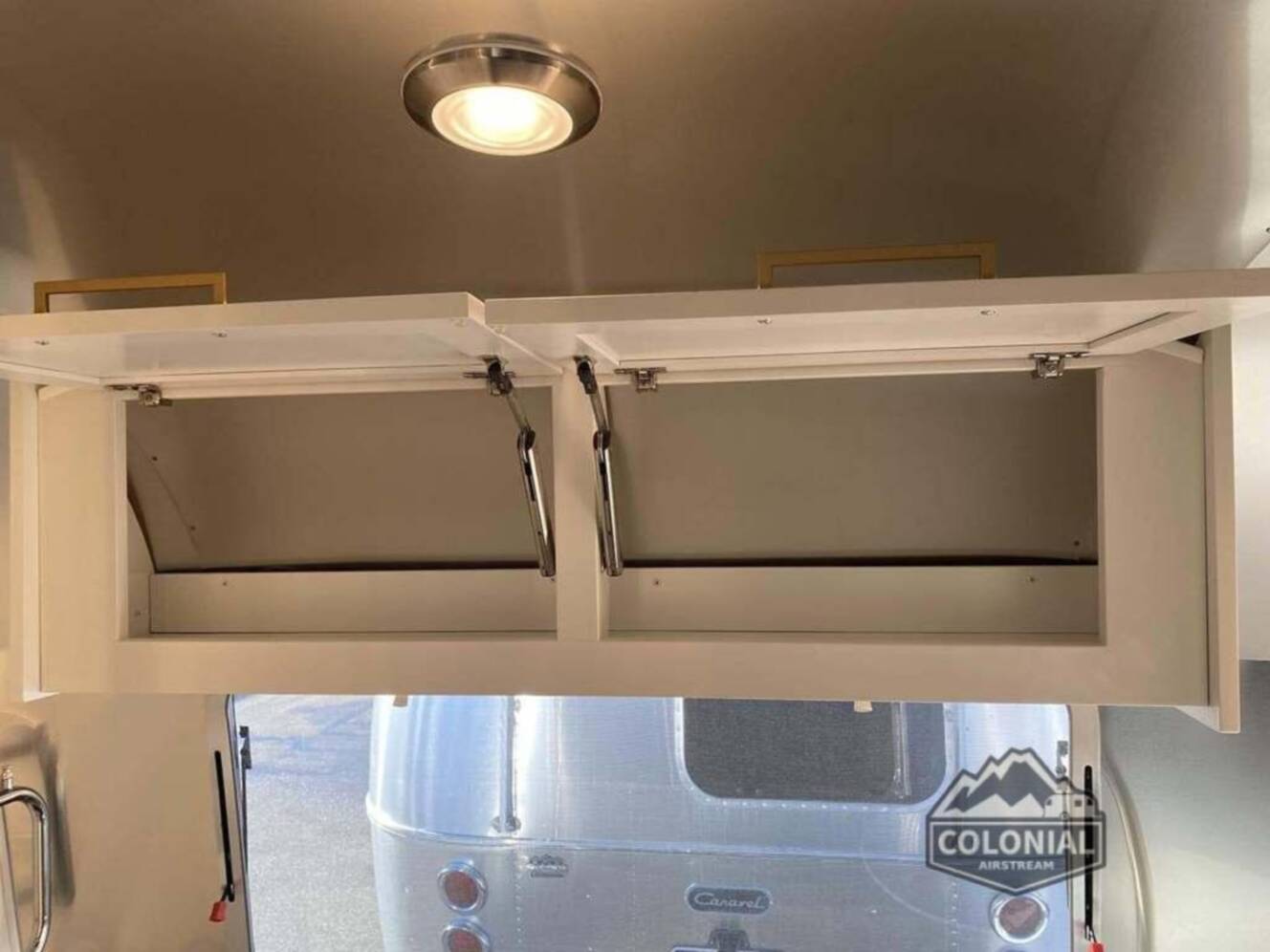 A photo of this 2021 Airstream Classic 33FBQ Queen