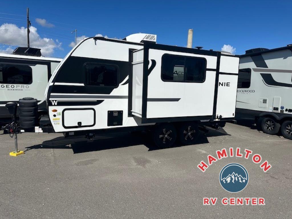 2025 Winnebago Micro Minnie 1821FB in hamilton MT