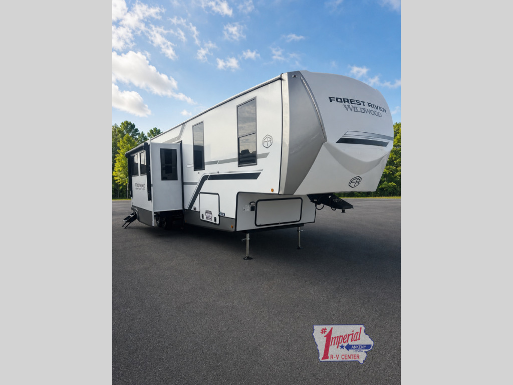 2025 Forest River Rv Wildwood Heritage Glen 375FAM in ankeny IA