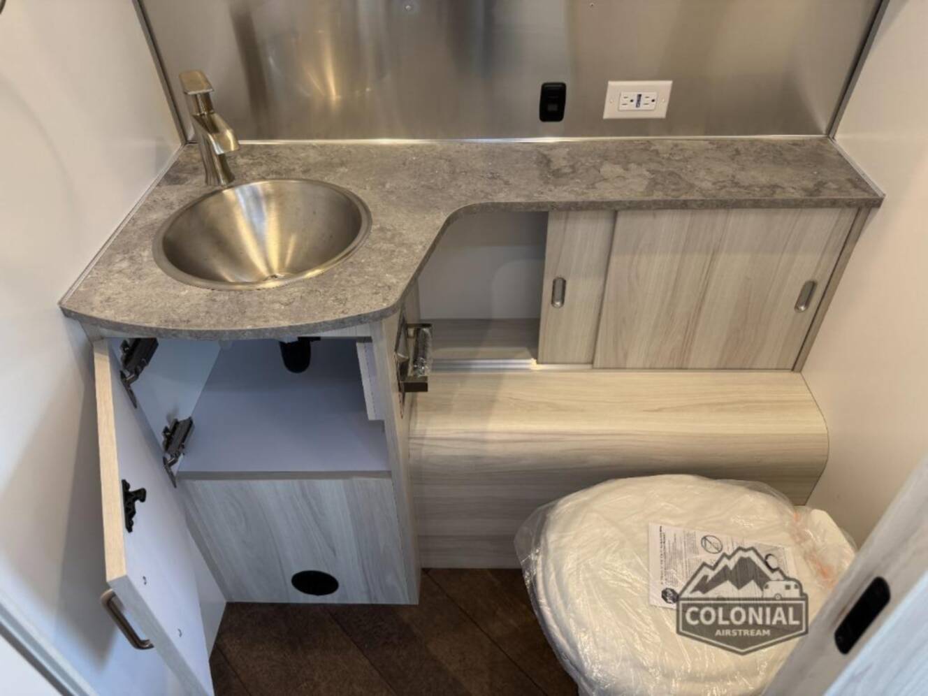 A photo of this 2026 Airstream International 28RBQ Queen