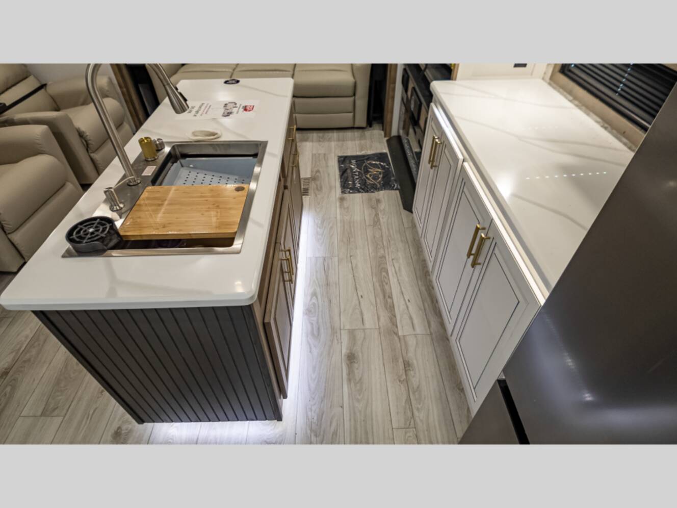 A photo of this 2025 Keystone Rv Montana 3231CK