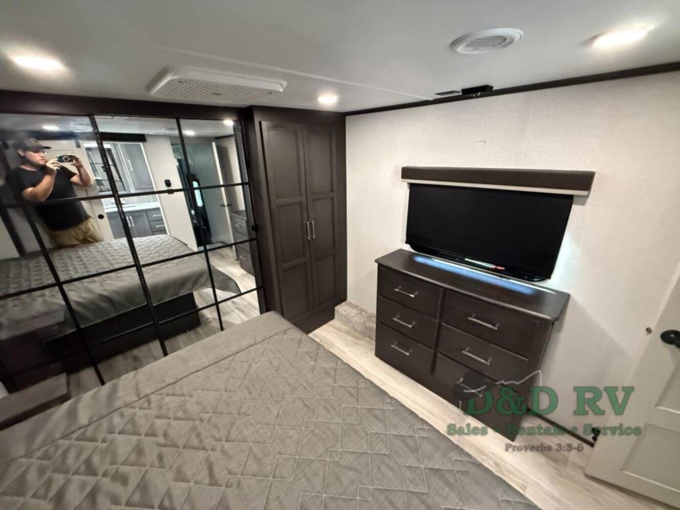 A photo of this 2026 Keystone Rv Alpine Avalanche Edition 390DS